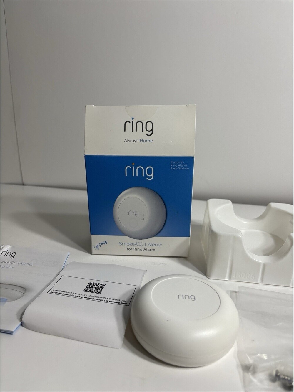 Ring Smoke/CO Listener for Ring Alarm Includes All Pictured.